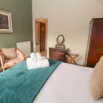 1 Park Road Nyaraló *