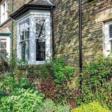 1 Park Road Holiday home