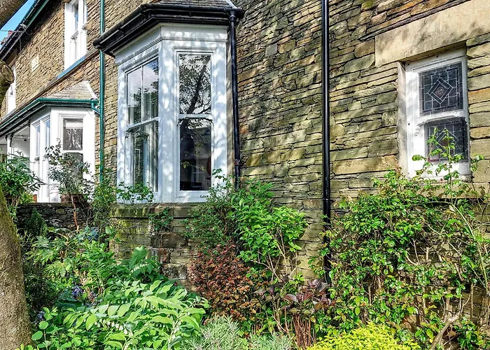 1 Park Road Holiday home